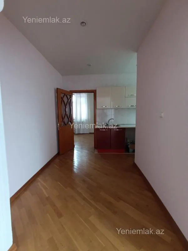 Satılır 6 otaqlı həyət evi 280 m²