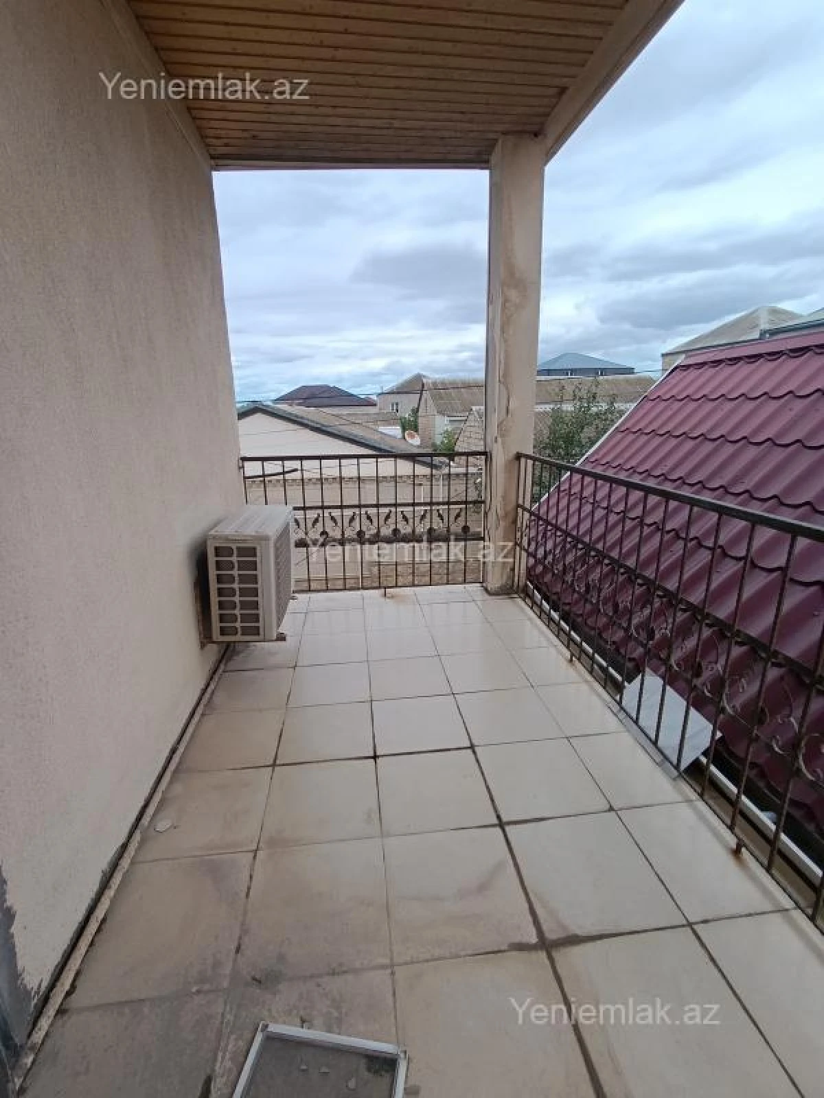 Satılır 6 otaqlı həyət evi 280 m²