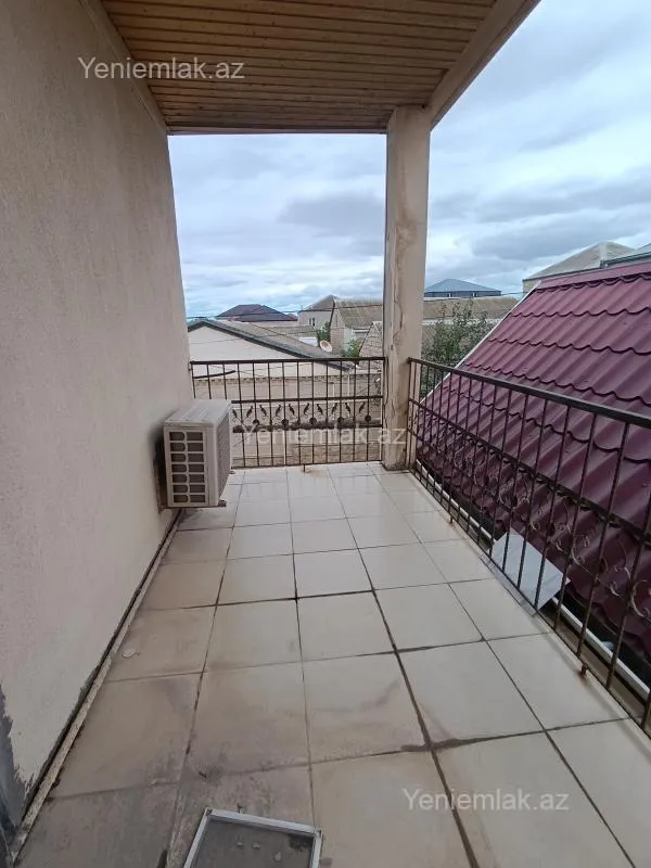 Satılır 6 otaqlı həyət evi 280 m²