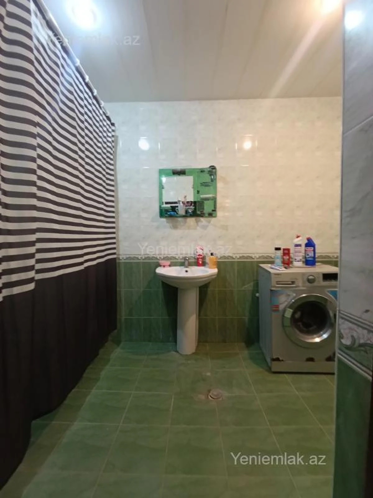 Satılır 6 otaqlı həyət evi 280 m²