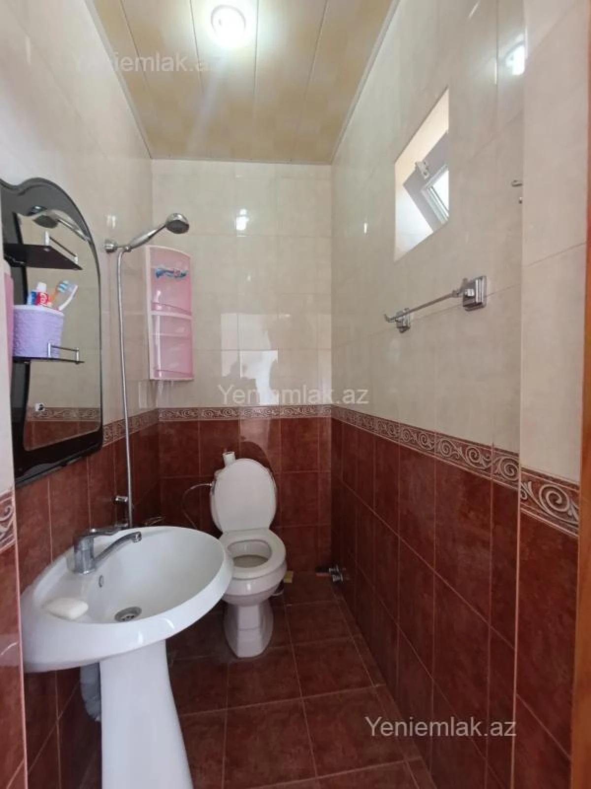 Satılır 6 otaqlı həyət evi 280 m²