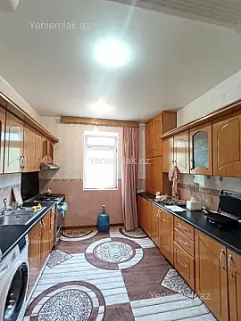 Satılır 6 otaqlı həyət evi 280 m²