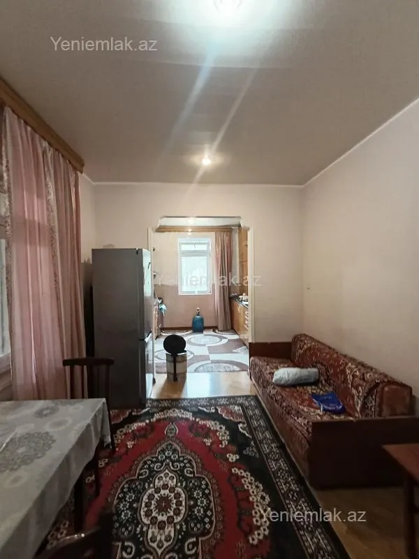 Satılır 6 otaqlı həyət evi 280 m²