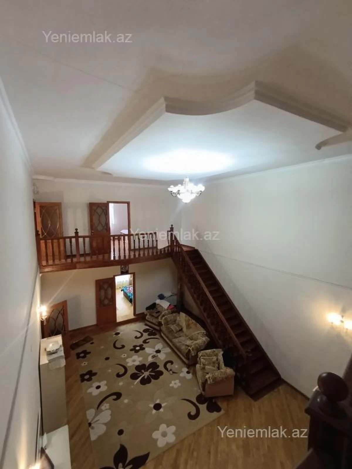 Satılır 6 otaqlı həyət evi 280 m²