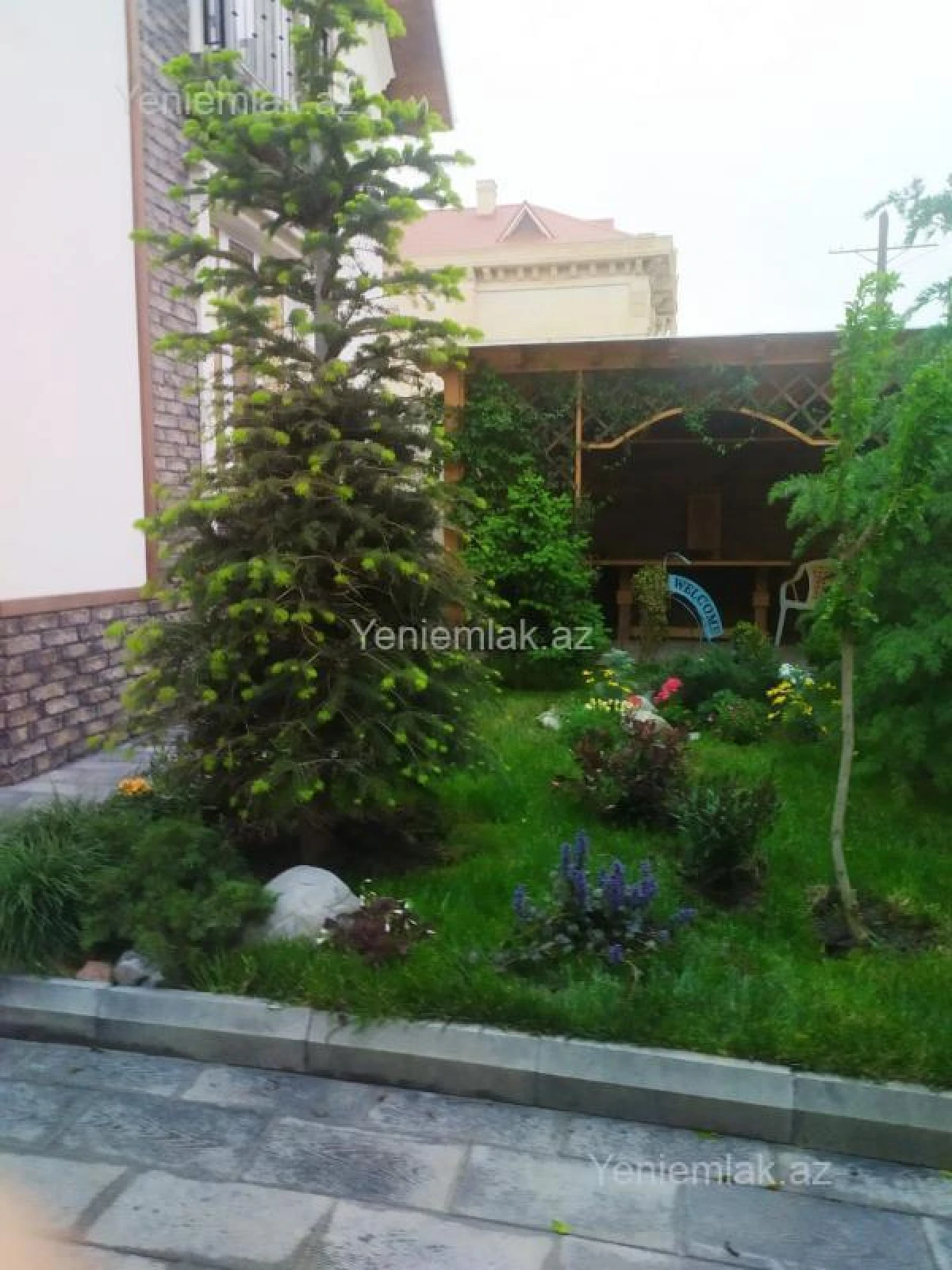 Satılır 5 otaqlı həyət evi 180 m²