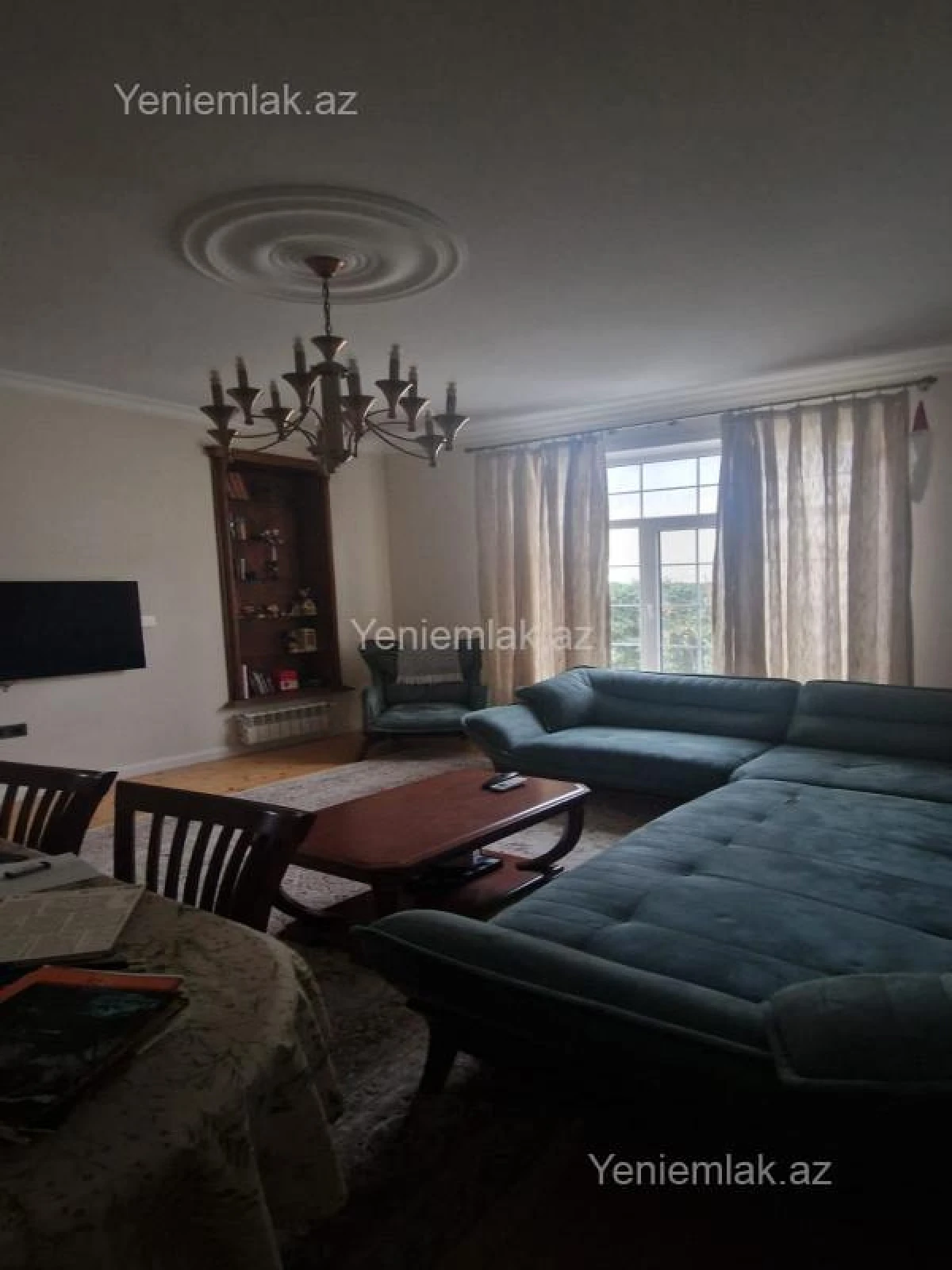Satılır 5 otaqlı həyət evi 180 m²
