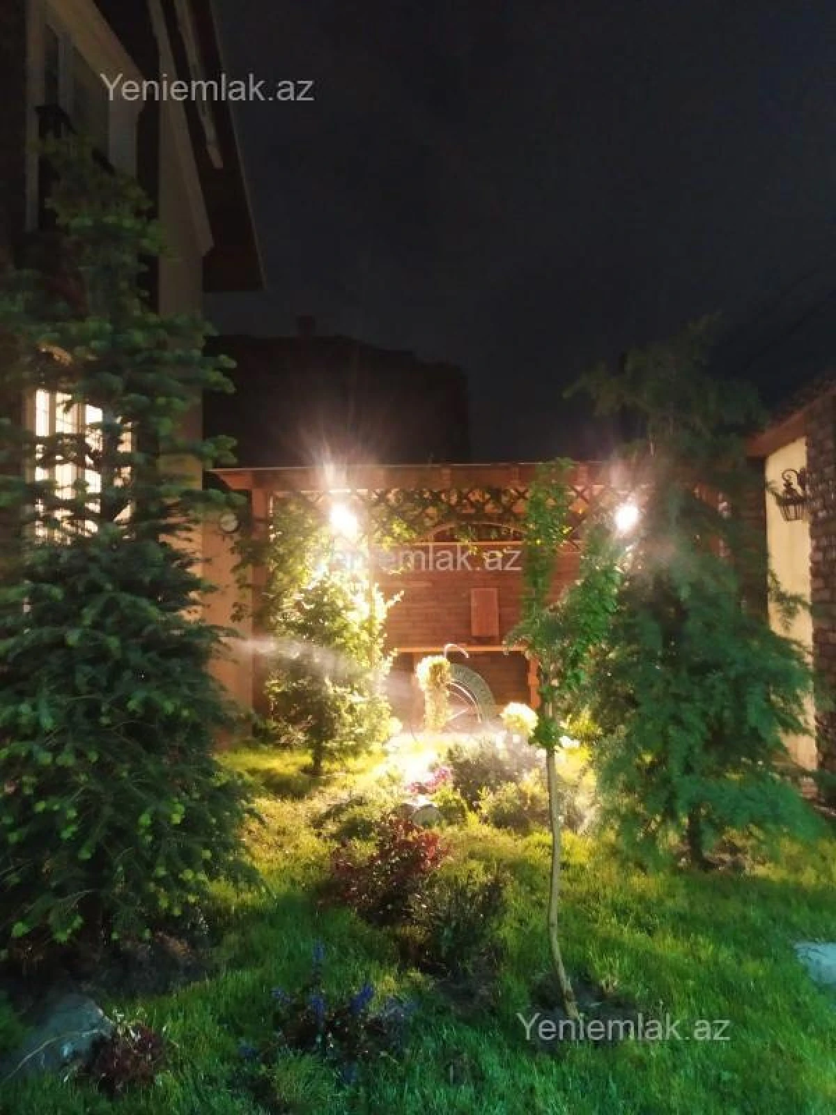 Satılır 5 otaqlı həyət evi 180 m²