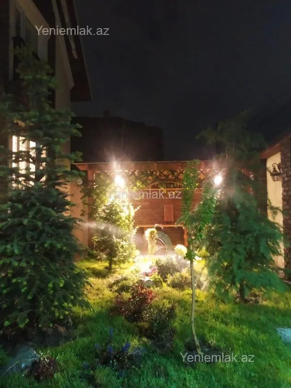 Satılır 5 otaqlı həyət evi 180 m²