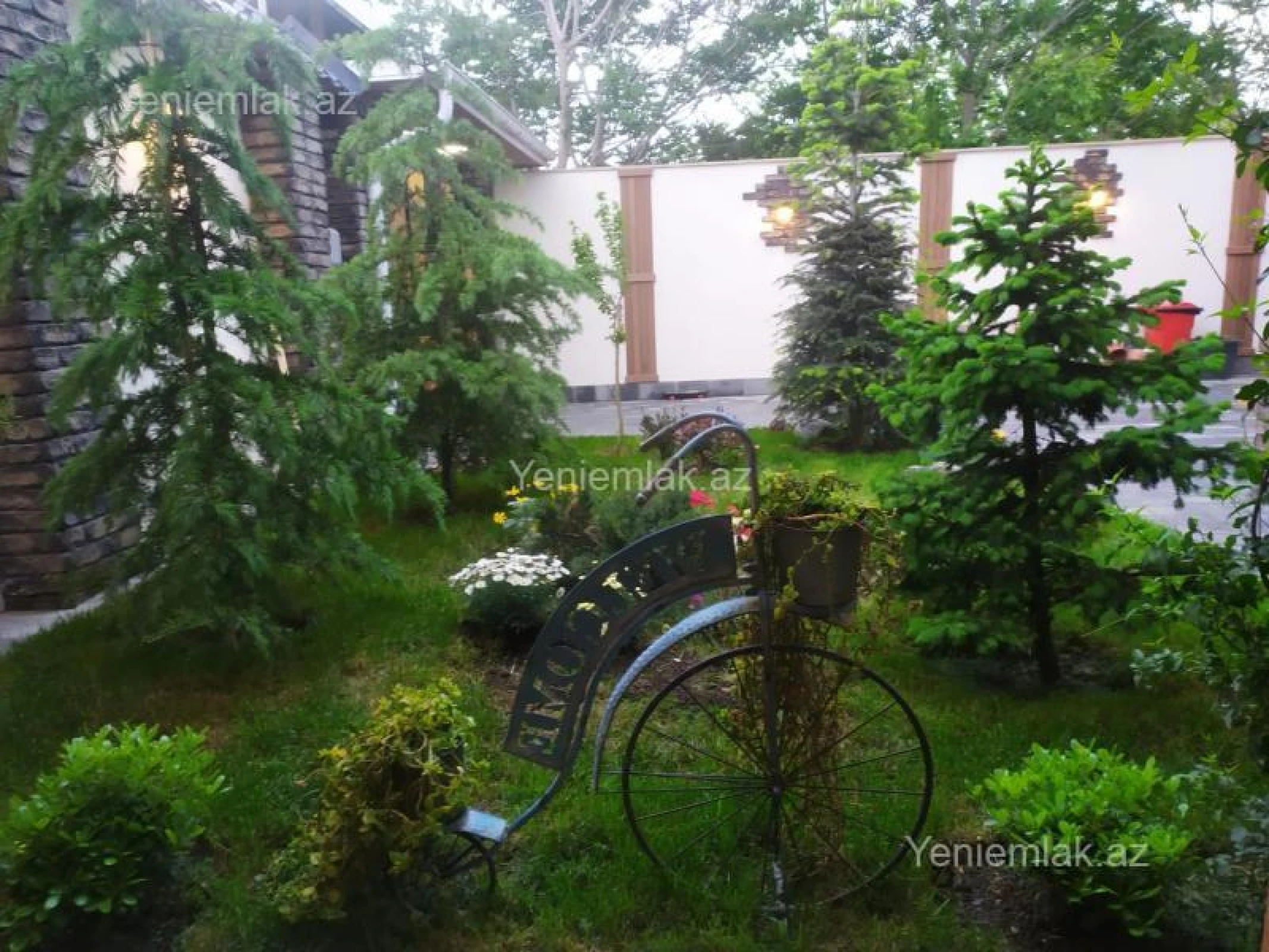 Satılır 5 otaqlı həyət evi 180 m²