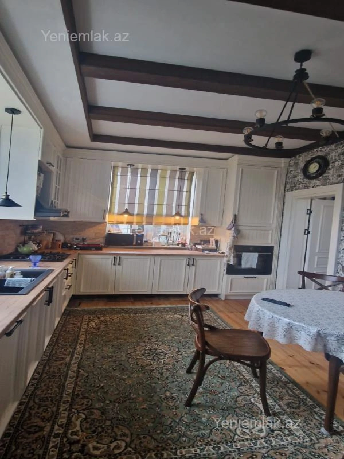 Satılır 5 otaqlı həyət evi 180 m²