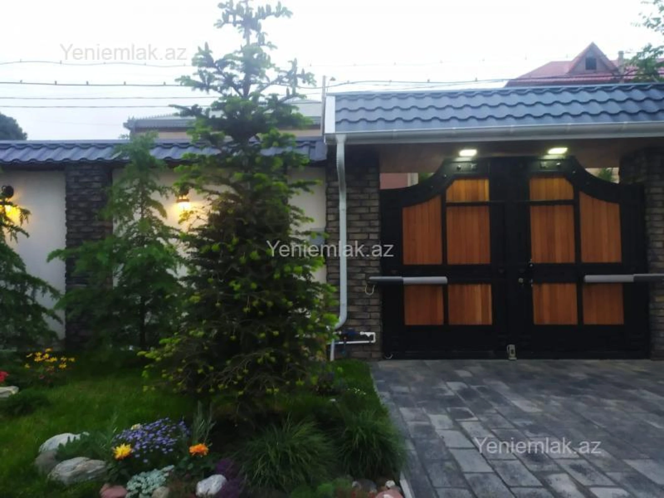 Satılır 5 otaqlı həyət evi 180 m²