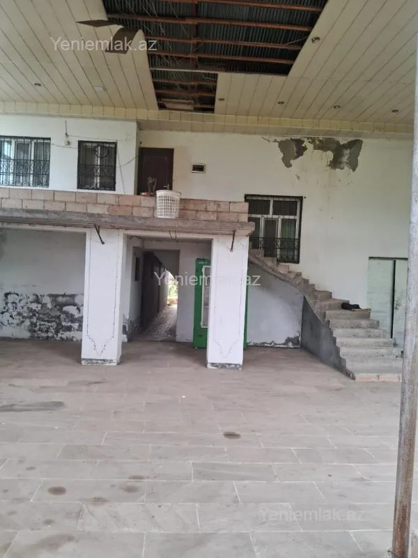 Satılır 5 otaqlı həyət evi 205 m²