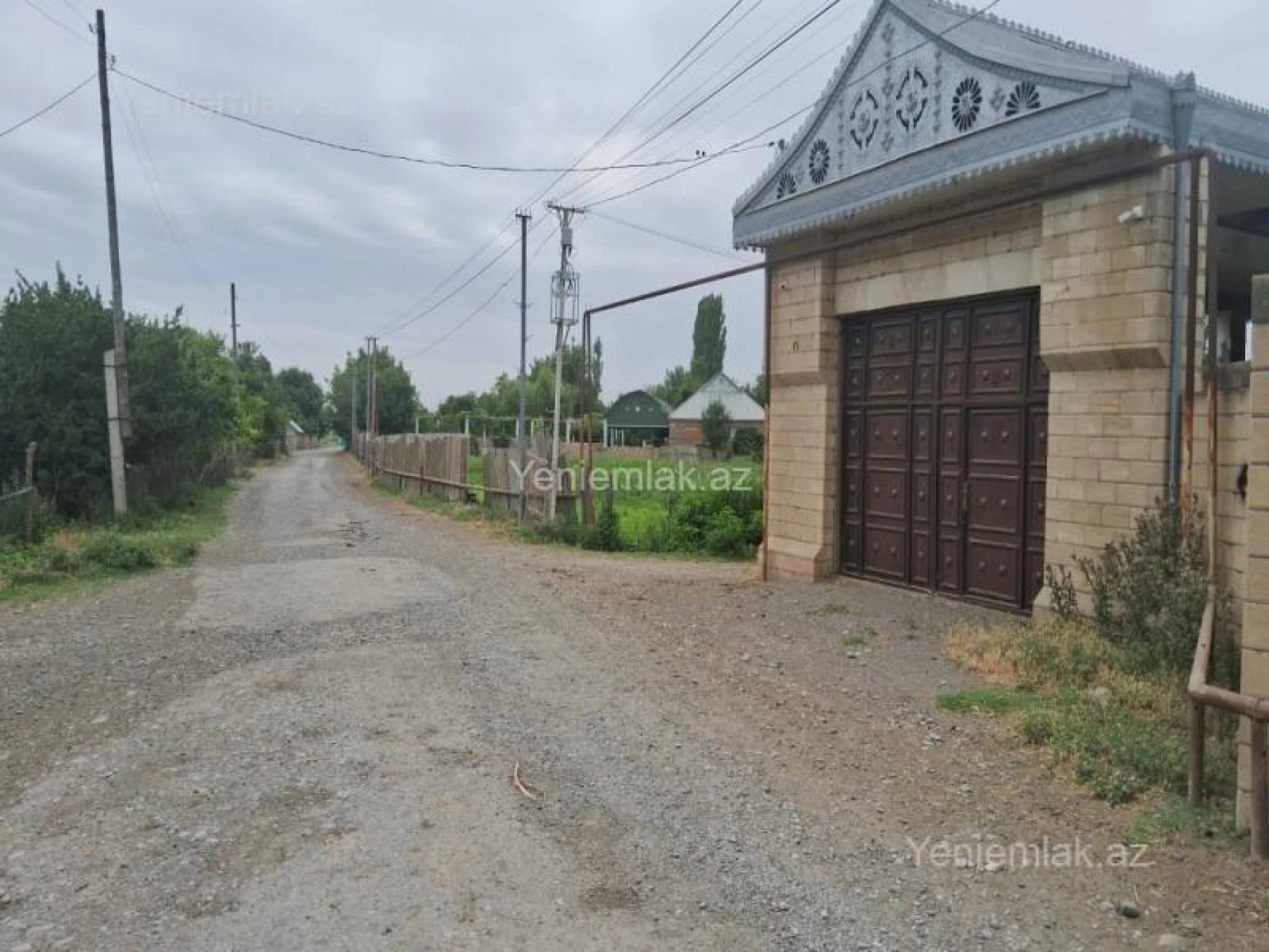 Satılır 5 otaqlı həyət evi 205 m²