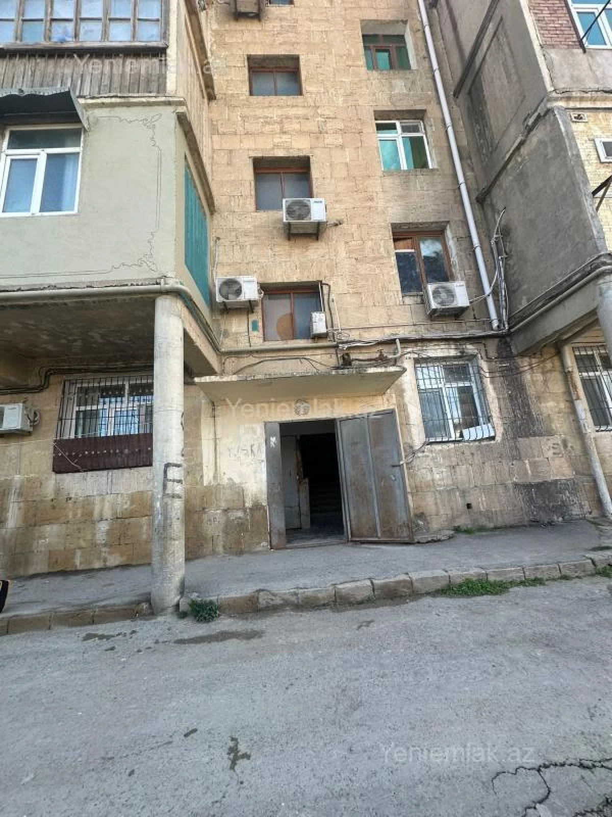 Satılır 3 otaqlı köhnə tikili 59 m²