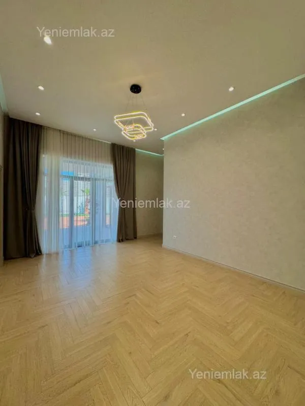 Satılır 5 otaqlı həyət evi 260 m²