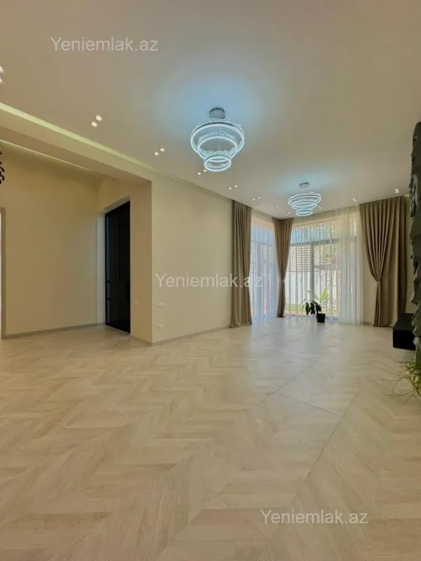 Satılır 5 otaqlı həyət evi 260 m²