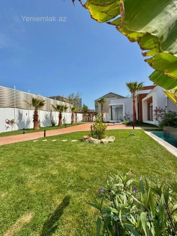 Satılır 5 otaqlı həyət evi 260 m²