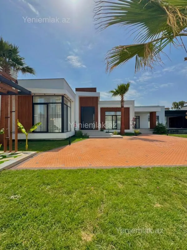 Satılır 5 otaqlı həyət evi 260 m²