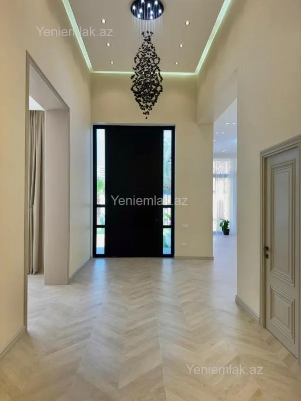 Satılır 5 otaqlı həyət evi 260 m²