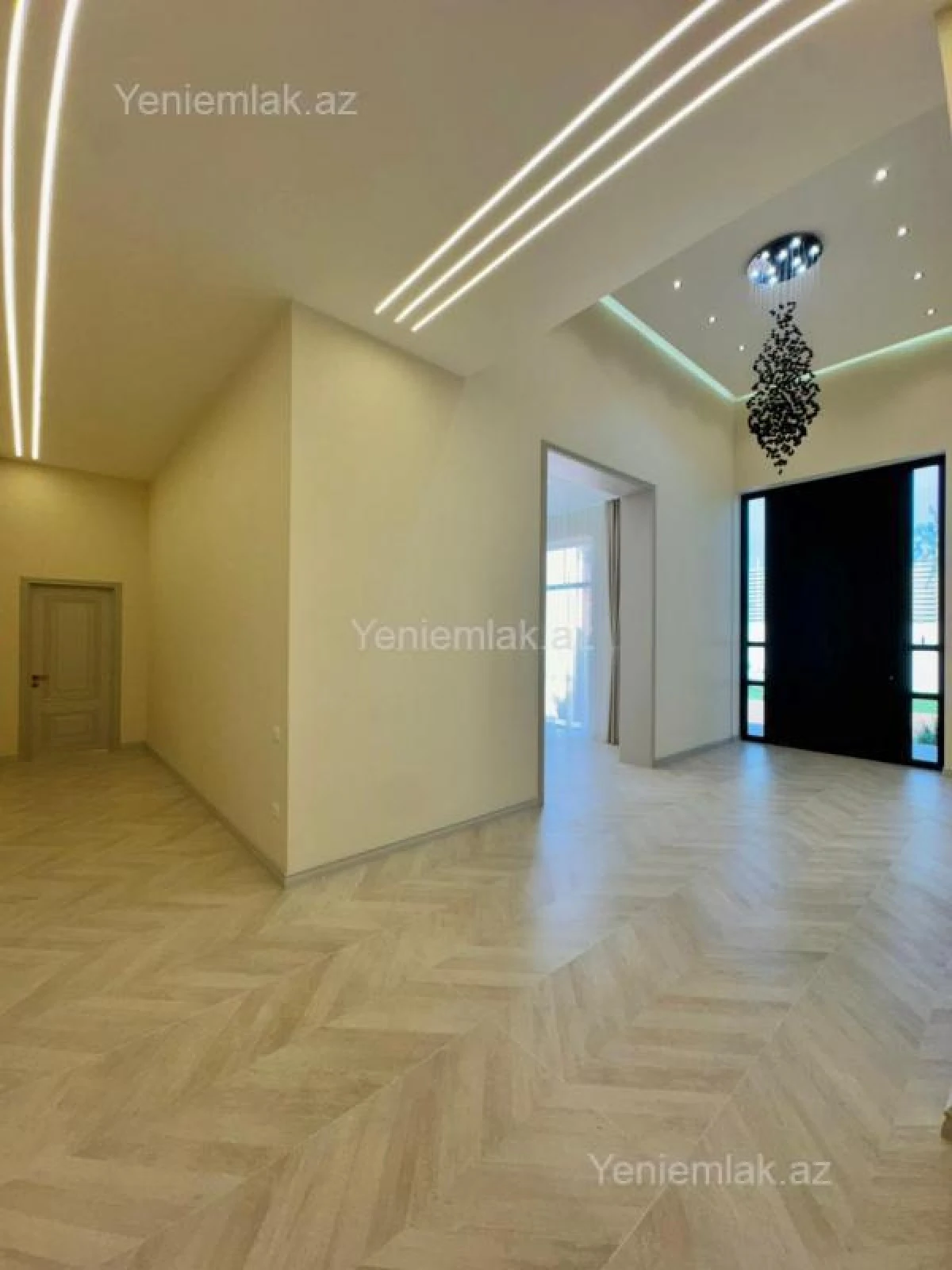 Satılır 5 otaqlı həyət evi 260 m²