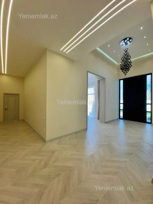 Satılır 5 otaqlı həyət evi 260 m²