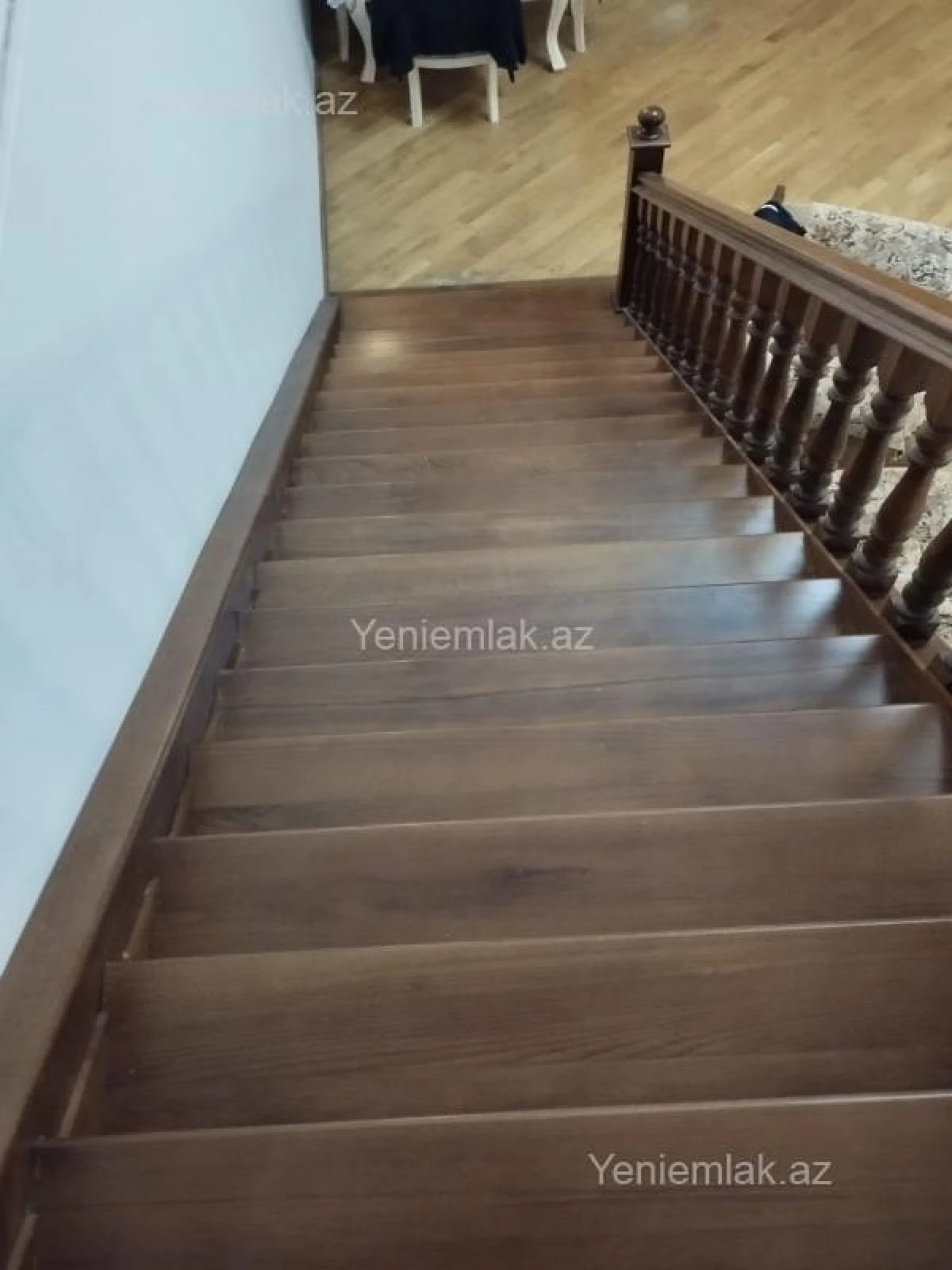 Satılır 6 otaqlı həyət evi 300 m²