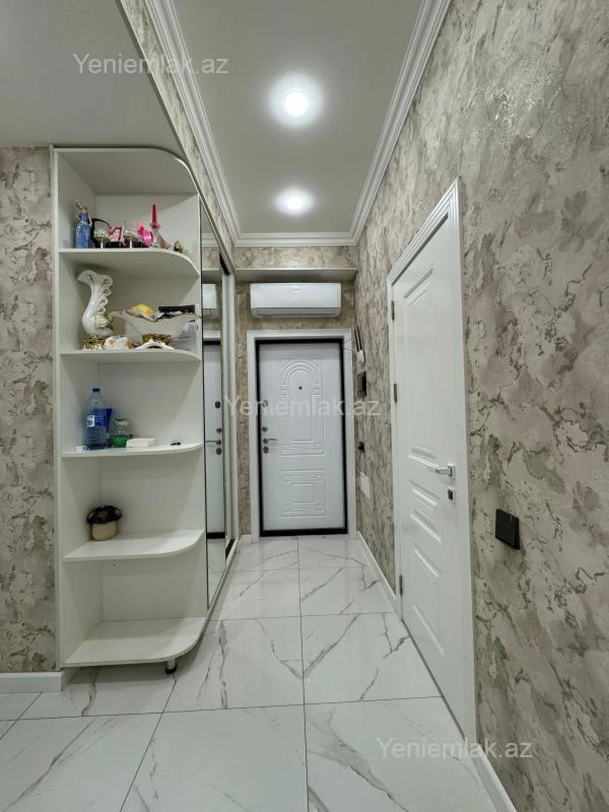 Satılır 2 otaqlı yeni tikili 60 m²