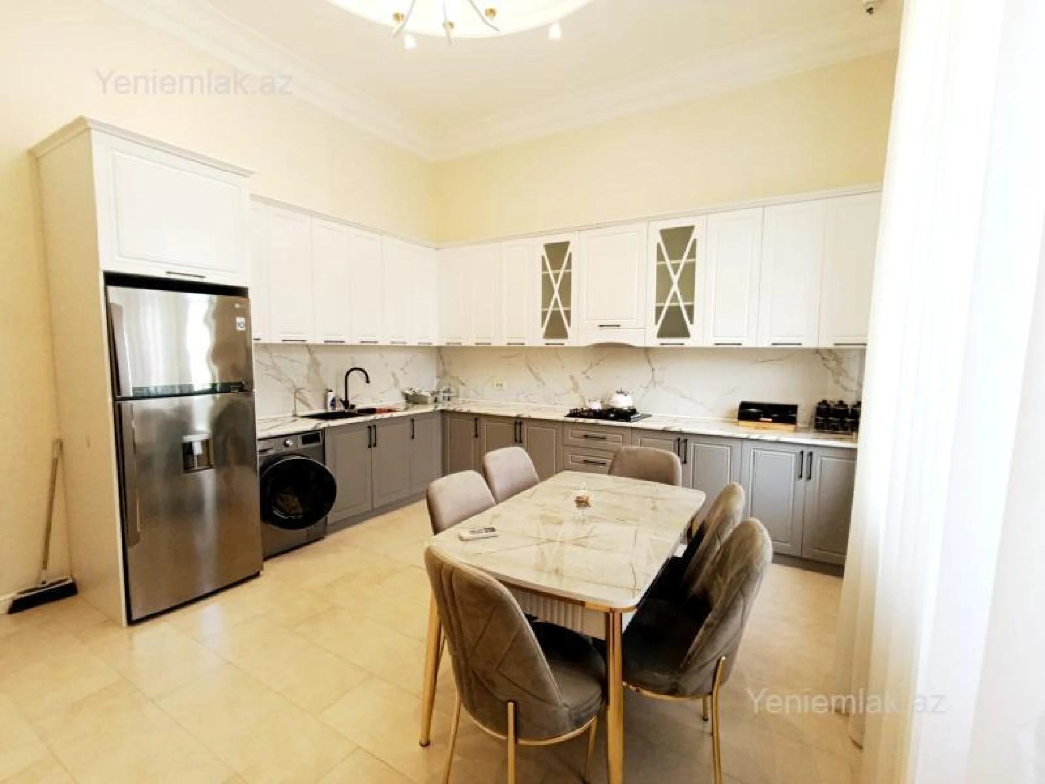 Satılır 3 otaqlı həyət evi 260 m²