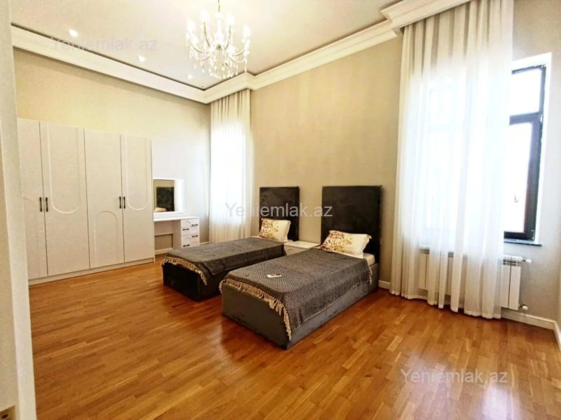 Satılır 3 otaqlı həyət evi 260 m²