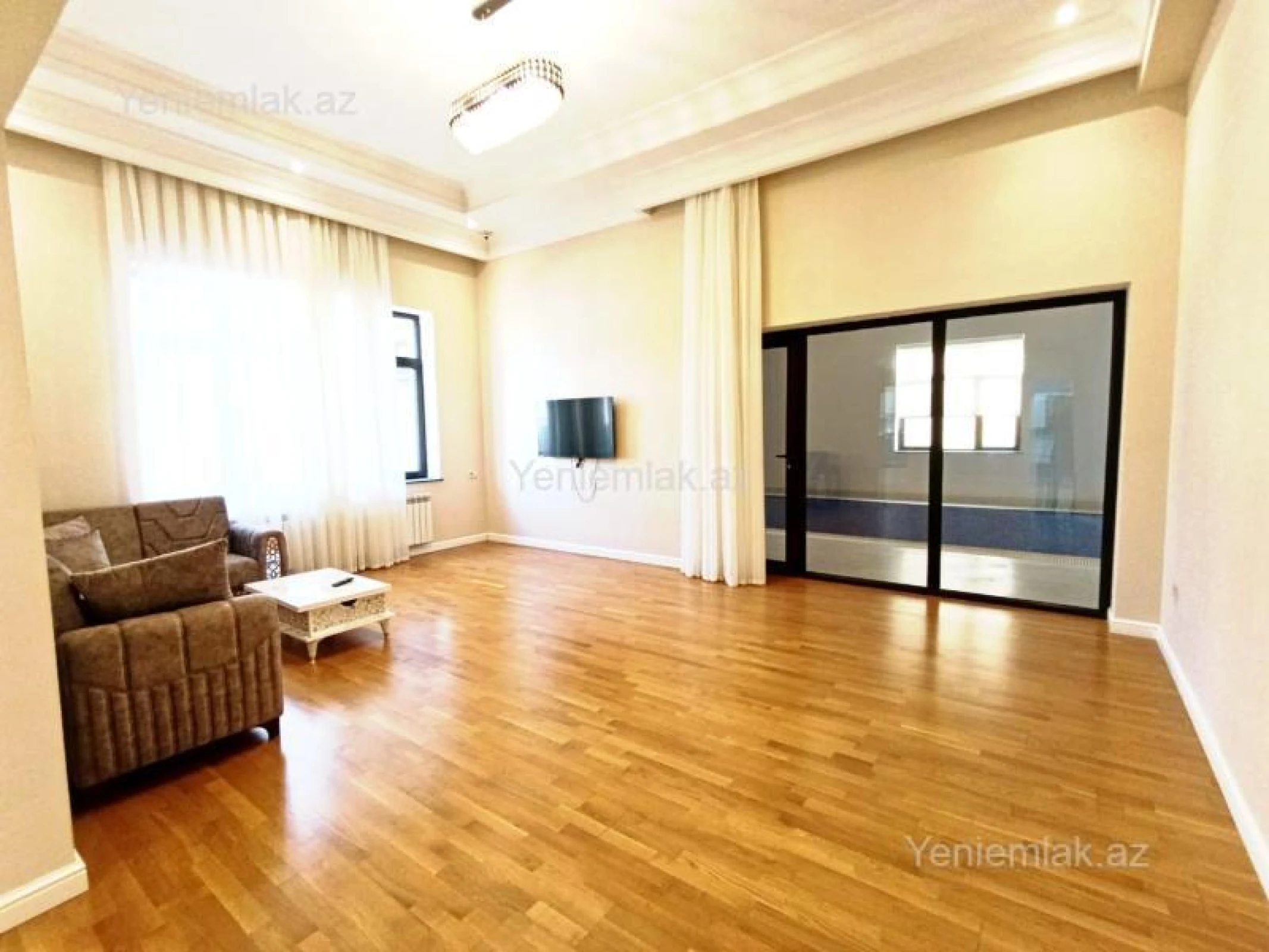 Satılır 3 otaqlı həyət evi 260 m²
