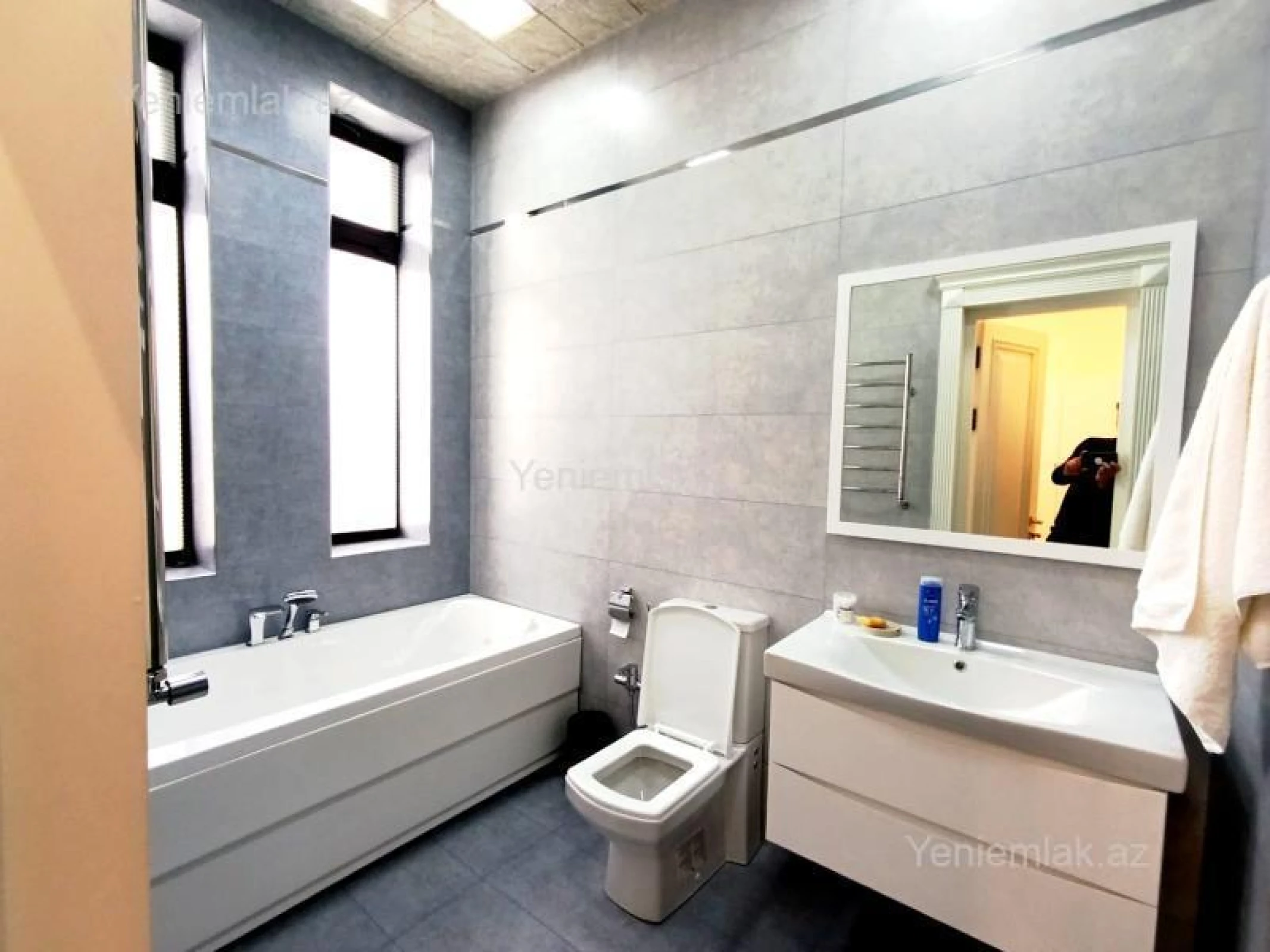 Satılır 3 otaqlı həyət evi 260 m²