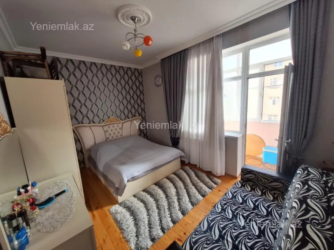 Satılır 2 otaqlı yeni tikili 70 m²