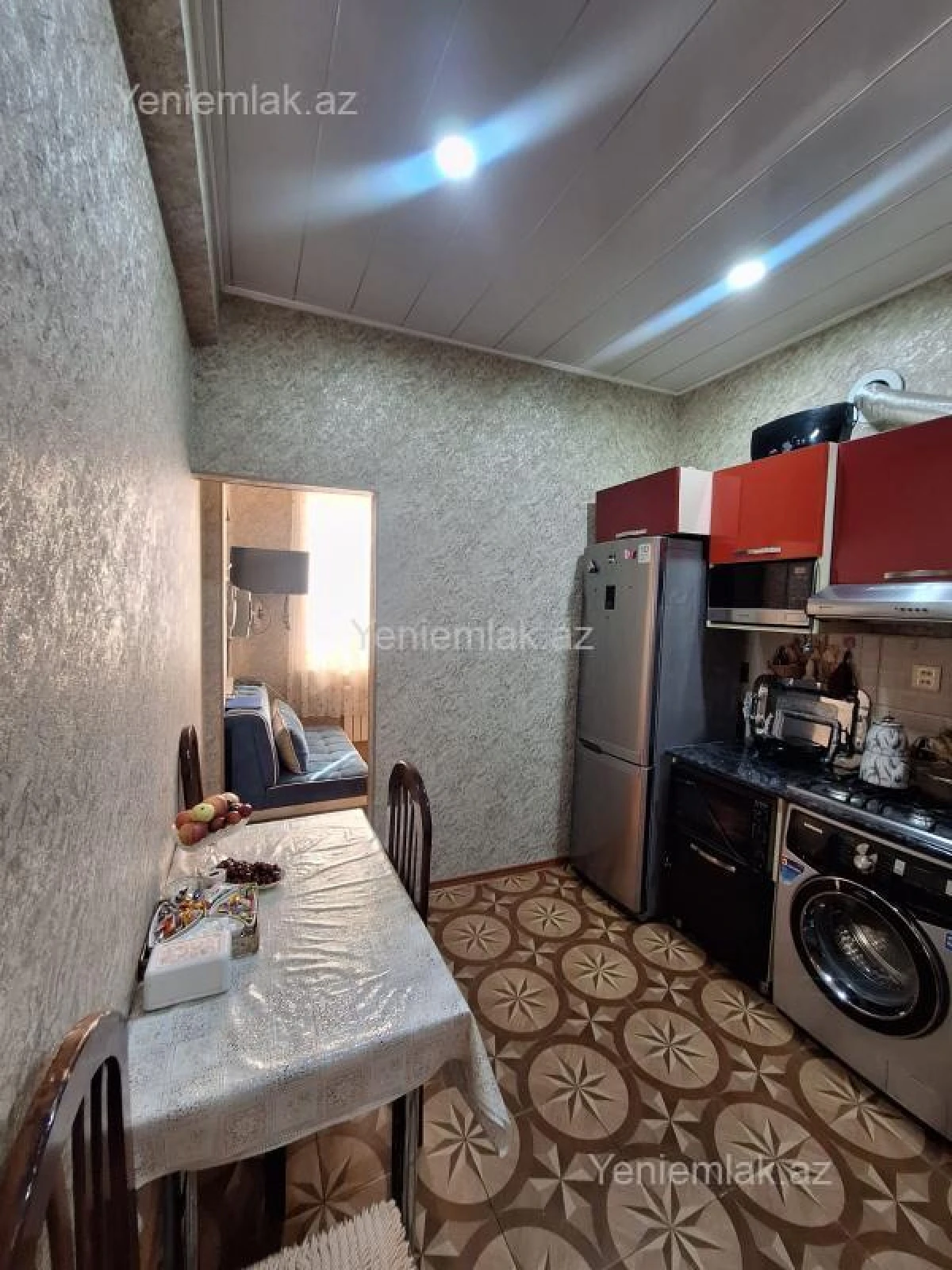 Satılır 2 otaqlı yeni tikili 70 m²