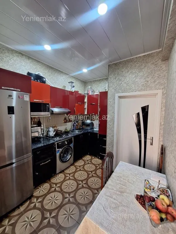 Satılır 2 otaqlı yeni tikili 70 m²