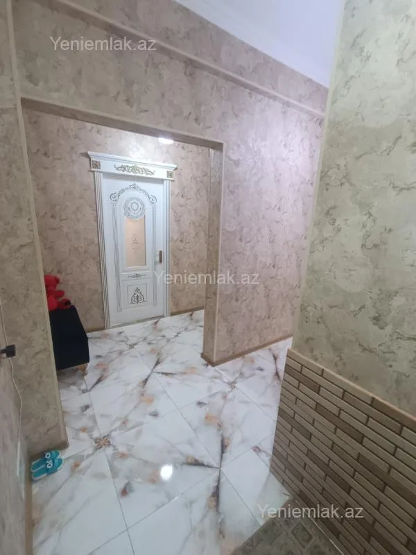 Satılır 2 otaqlı yeni tikili 76 m²