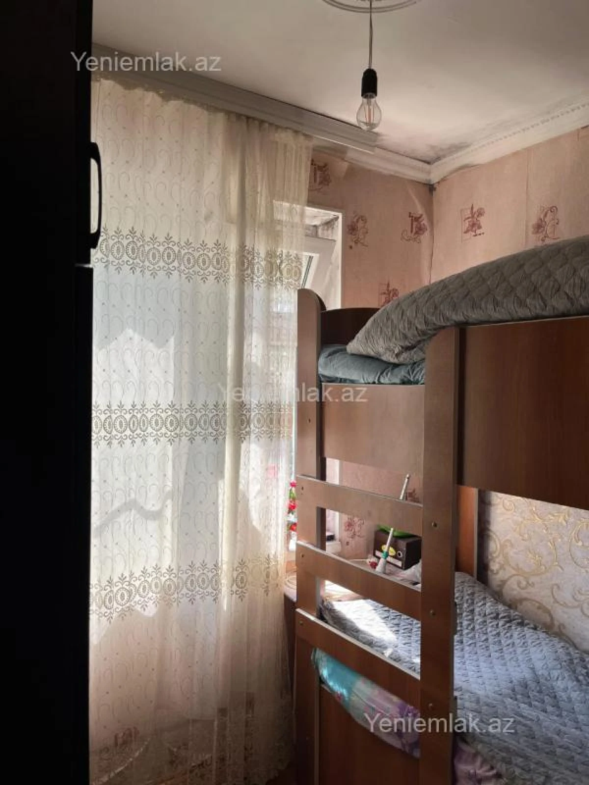 Satılır 2 otaqlı köhnə tikili 46 m²