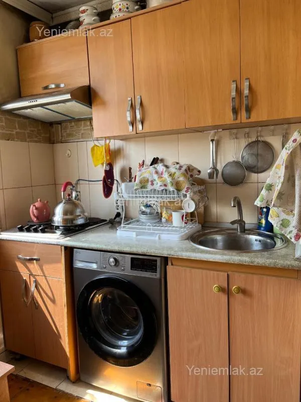Satılır 2 otaqlı köhnə tikili 46 m²