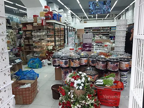 Satılır 4 otaqlı obyekt 200 m²