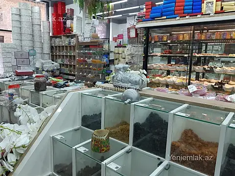 Satılır 4 otaqlı obyekt 200 m²