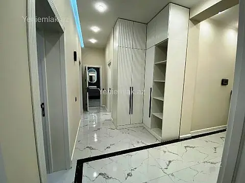 Satılır 3 otaqlı yeni tikili 107 m²