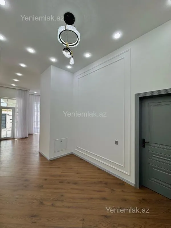 Satılır 4 otaqlı həyət evi 160 m²