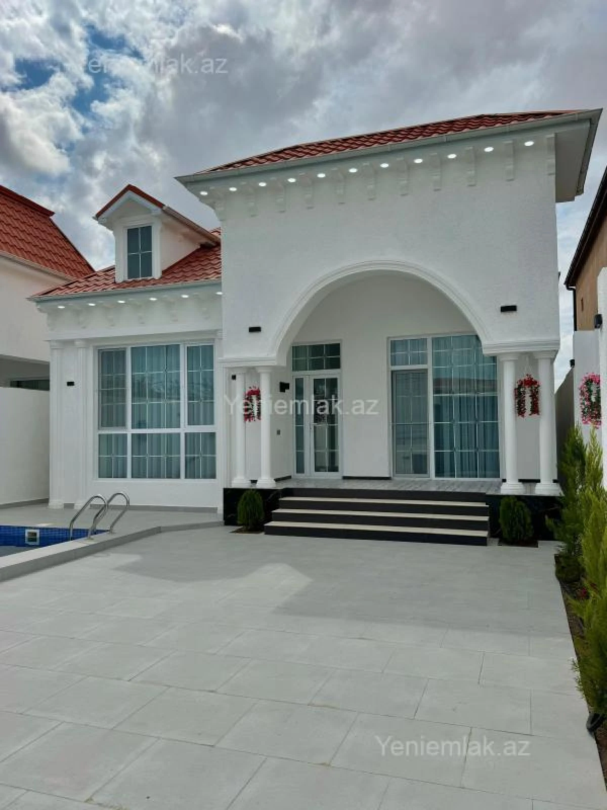 Satılır 4 otaqlı həyət evi 160 m²