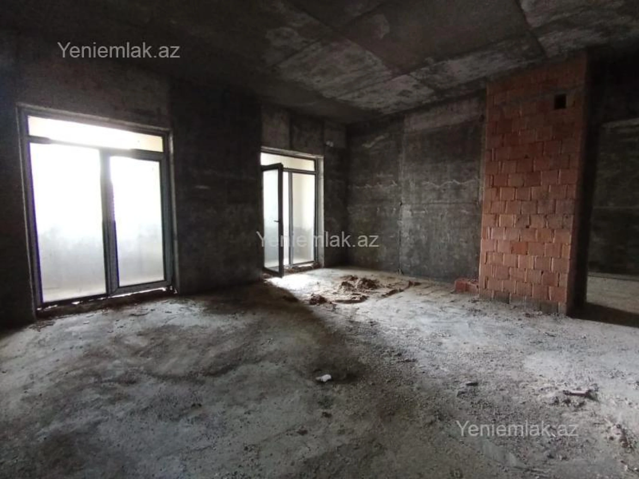 Satılır 4 otaqlı yeni tikili 125 m²