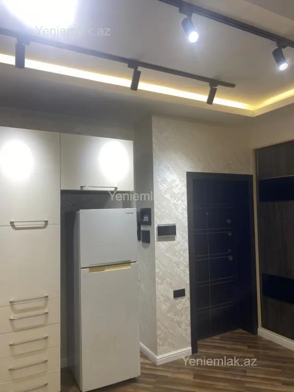 Satılır 2 otaqlı yeni tikili 90 m²