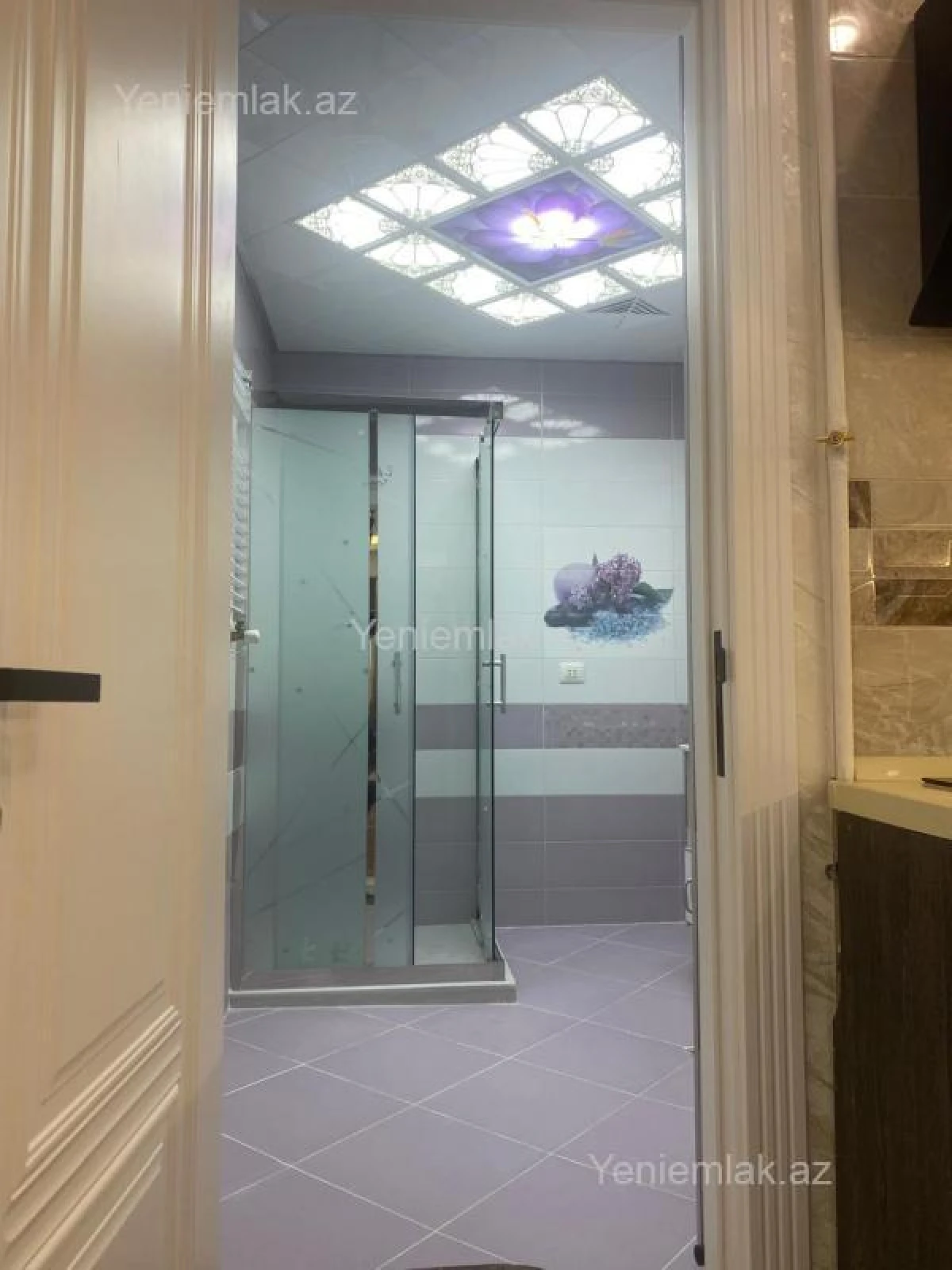 Satılır 2 otaqlı yeni tikili 90 m²