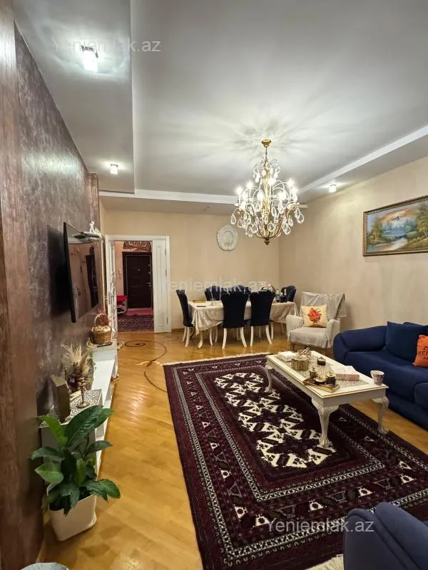 Satılır 2 otaqlı yeni tikili 100 m²