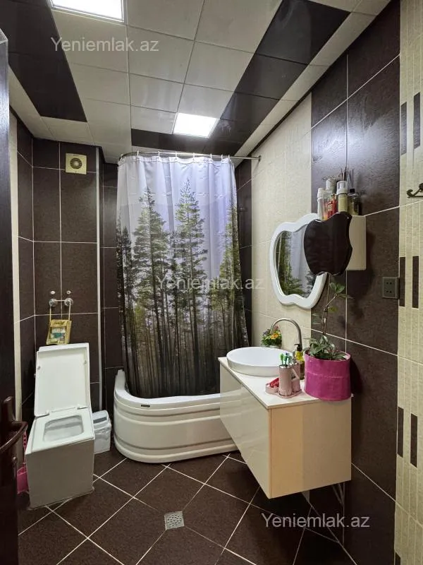 Satılır 2 otaqlı yeni tikili 100 m²