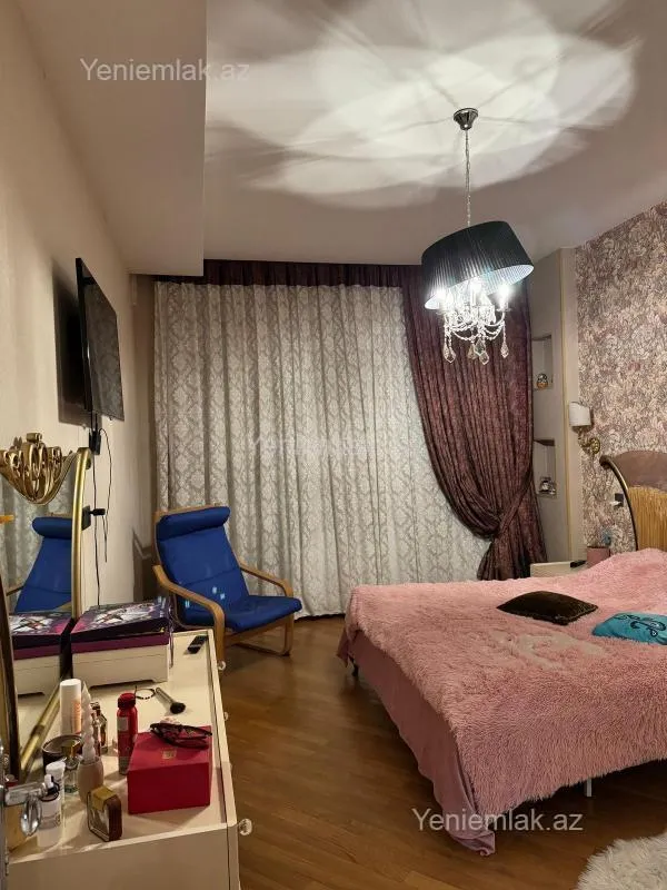 Satılır 2 otaqlı yeni tikili 100 m²