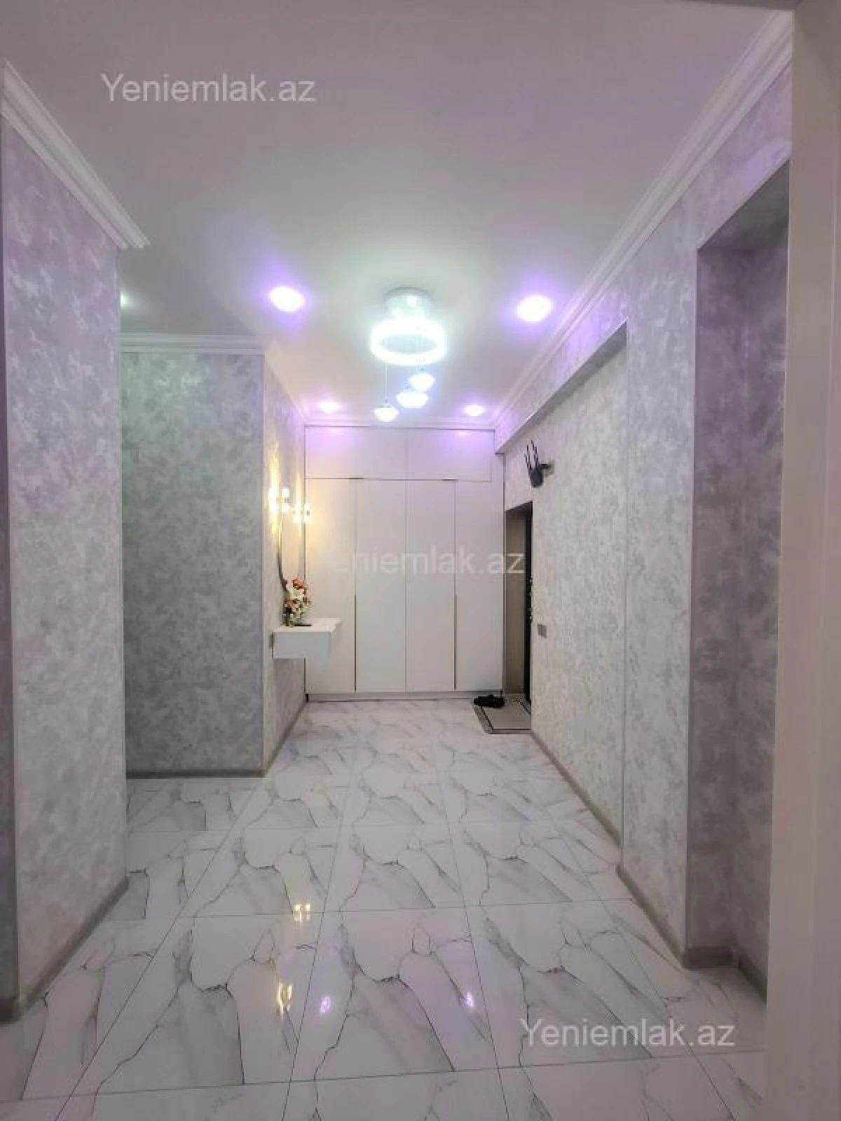 Satılır 2 otaqlı yeni tikili 78 m²