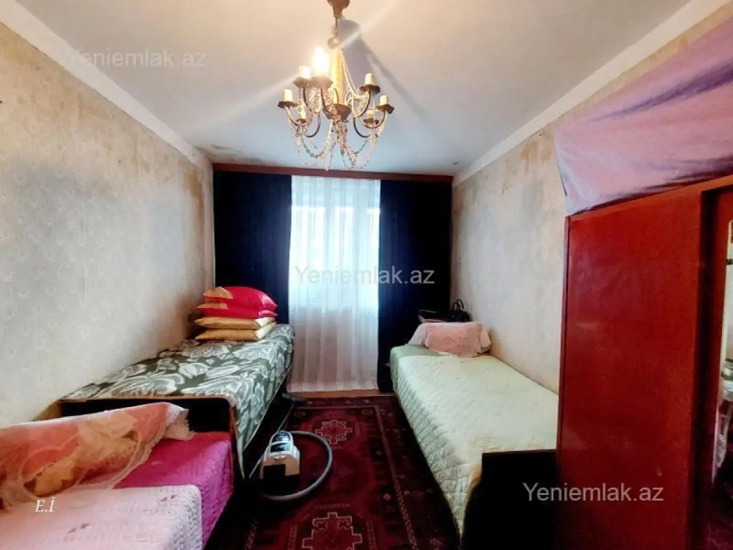 Satılır 3 otaqlı köhnə tikili 72 m²